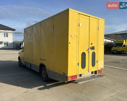 Желтый Мерседес Sprinter, объемом двигателя 2.15 л и пробегом 914 тыс. км за 8000 $, фото 4 на Automoto.ua