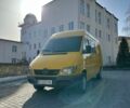Желтый Мерседес Sprinter, объемом двигателя 2.1 л и пробегом 466 тыс. км за 7300 $, фото 1 на Automoto.ua