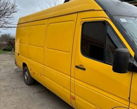 Жовтий Мерседес Sprinter, об'ємом двигуна 2.15 л та пробігом 746 тис. км за 6000 $, фото 4 на Automoto.ua