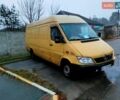 Желтый Мерседес Sprinter, объемом двигателя 2.2 л и пробегом 100 тыс. км за 9000 $, фото 8 на Automoto.ua