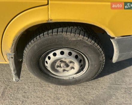 Желтый Мерседес Sprinter, объемом двигателя 2.15 л и пробегом 914 тыс. км за 8000 $, фото 10 на Automoto.ua