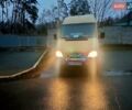 Желтый Мерседес Sprinter, объемом двигателя 2.2 л и пробегом 100 тыс. км за 9000 $, фото 3 на Automoto.ua