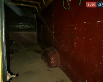 Желтый Мерседес Sprinter, объемом двигателя 2.2 л и пробегом 100 тыс. км за 9000 $, фото 12 на Automoto.ua