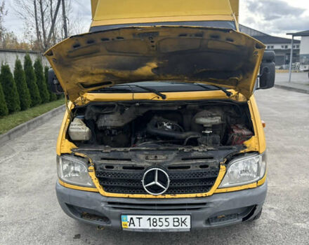 Желтый Мерседес Sprinter, объемом двигателя 2.15 л и пробегом 900 тыс. км за 4600 $, фото 27 на Automoto.ua
