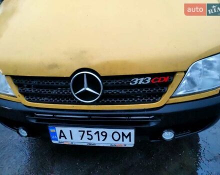 Желтый Мерседес Sprinter, объемом двигателя 2.2 л и пробегом 100 тыс. км за 9000 $, фото 5 на Automoto.ua