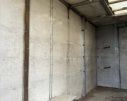 Желтый Мерседес Sprinter, объемом двигателя 2.15 л и пробегом 900 тыс. км за 4600 $, фото 18 на Automoto.ua