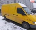 Желтый Мерседес Sprinter, объемом двигателя 2.2 л и пробегом 647 тыс. км за 7300 $, фото 1 на Automoto.ua