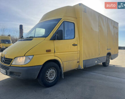 Желтый Мерседес Sprinter, объемом двигателя 2.15 л и пробегом 914 тыс. км за 8000 $, фото 6 на Automoto.ua