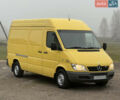 Желтый Мерседес Sprinter, объемом двигателя 2.7 л и пробегом 370 тыс. км за 10700 $, фото 1 на Automoto.ua