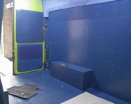 Желтый Мерседес Sprinter, объемом двигателя 2.1 л и пробегом 345 тыс. км за 7800 $, фото 7 на Automoto.ua