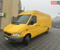 Желтый Мерседес Sprinter, объемом двигателя 2.15 л и пробегом 555 тыс. км за 8000 $, фото 1 на Automoto.ua