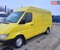 Желтый Мерседес Sprinter, объемом двигателя 2.1 л и пробегом 345 тыс. км за 7800 $, фото 2 на Automoto.ua