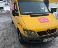 Желтый Мерседес Sprinter, объемом двигателя 2.2 л и пробегом 500 тыс. км за 5500 $, фото 1 на Automoto.ua