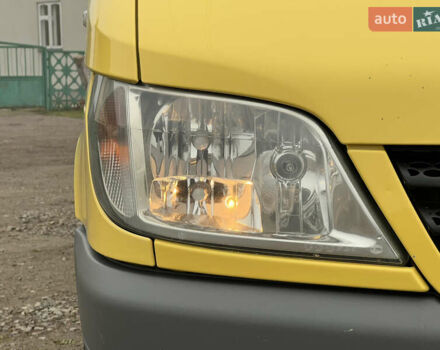 Желтый Мерседес Sprinter, объемом двигателя 2.7 л и пробегом 370 тыс. км за 10700 $, фото 43 на Automoto.ua