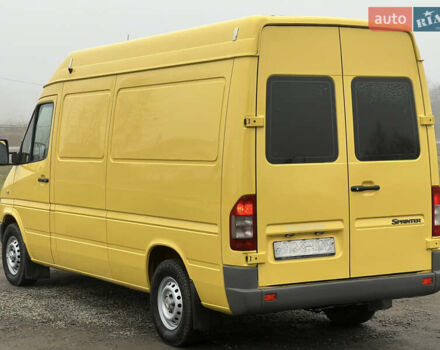 Желтый Мерседес Sprinter, объемом двигателя 2.7 л и пробегом 370 тыс. км за 10700 $, фото 13 на Automoto.ua