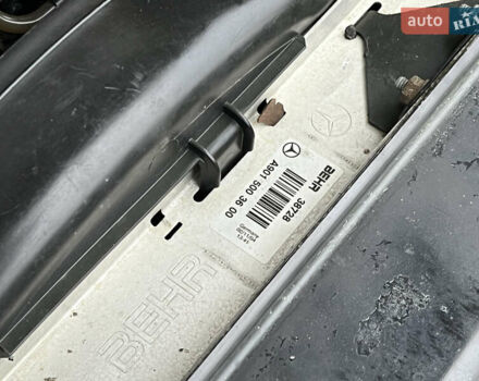 Желтый Мерседес Sprinter, объемом двигателя 2.7 л и пробегом 370 тыс. км за 10700 $, фото 52 на Automoto.ua