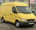 Желтый Мерседес Sprinter, объемом двигателя 2.7 л и пробегом 370 тыс. км за 10700 $, фото 12 на Automoto.ua