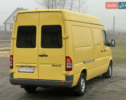 Желтый Мерседес Sprinter, объемом двигателя 2.7 л и пробегом 370 тыс. км за 10700 $, фото 17 на Automoto.ua