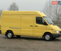 Желтый Мерседес Sprinter, объемом двигателя 2.7 л и пробегом 370 тыс. км за 10700 $, фото 3 на Automoto.ua