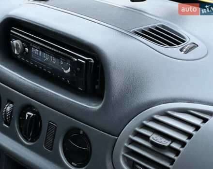 Желтый Мерседес Sprinter, объемом двигателя 2.7 л и пробегом 370 тыс. км за 10700 $, фото 61 на Automoto.ua