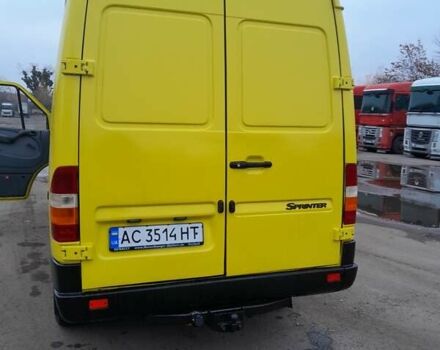 Желтый Мерседес Sprinter, объемом двигателя 2.1 л и пробегом 345 тыс. км за 7800 $, фото 3 на Automoto.ua