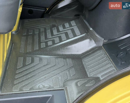 Желтый Мерседес Sprinter, объемом двигателя 2.7 л и пробегом 370 тыс. км за 10700 $, фото 58 на Automoto.ua