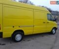 Желтый Мерседес Sprinter, объемом двигателя 2.1 л и пробегом 345 тыс. км за 7800 $, фото 4 на Automoto.ua