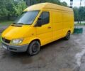 Жовтий Мерседес Sprinter, об'ємом двигуна 2.15 л та пробігом 420 тис. км за 7500 $, фото 1 на Automoto.ua