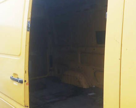 Жовтий Мерседес Sprinter, об'ємом двигуна 2.2 л та пробігом 272 тис. км за 7900 $, фото 8 на Automoto.ua