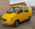 Желтый Мерседес Sprinter, объемом двигателя 2.1 л и пробегом 573 тыс. км за 5700 $, фото 1 на Automoto.ua