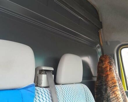 Желтый Мерседес Sprinter, объемом двигателя 2.1 л и пробегом 345 тыс. км за 7800 $, фото 6 на Automoto.ua