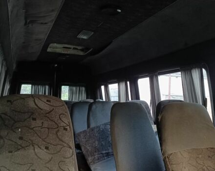 Желтый Мерседес Sprinter, объемом двигателя 2.2 л и пробегом 460 тыс. км за 5300 $, фото 6 на Automoto.ua