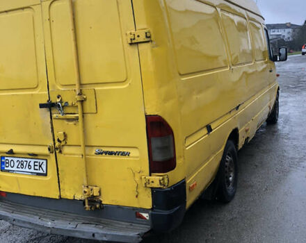 Желтый Мерседес Sprinter, объемом двигателя 2.15 л и пробегом 552 тыс. км за 4000 $, фото 1 на Automoto.ua