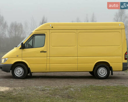 Желтый Мерседес Sprinter, объемом двигателя 2.7 л и пробегом 370 тыс. км за 10700 $, фото 5 на Automoto.ua