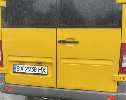 Жовтий Мерседес Sprinter, об'ємом двигуна 2.1 л та пробігом 450 тис. км за 7100 $, фото 4 на Automoto.ua
