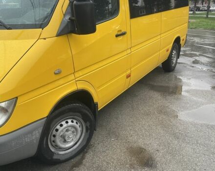 Жовтий Мерседес Sprinter, об'ємом двигуна 2.1 л та пробігом 450 тис. км за 7100 $, фото 6 на Automoto.ua