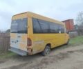 Желтый Мерседес Sprinter, объемом двигателя 2.2 л и пробегом 460 тыс. км за 5300 $, фото 3 на Automoto.ua