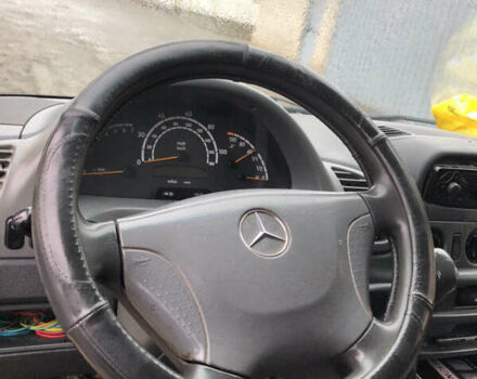 Желтый Мерседес Sprinter, объемом двигателя 2.15 л и пробегом 552 тыс. км за 4000 $, фото 7 на Automoto.ua