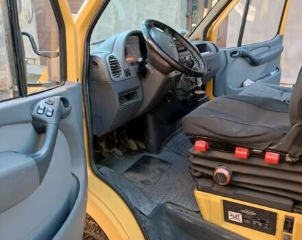 Желтый Мерседес Sprinter, объемом двигателя 0 л и пробегом 511 тыс. км за 11000 $, фото 5 на Automoto.ua