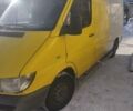 Желтый Мерседес Sprinter, объемом двигателя 0 л и пробегом 320 тыс. км за 4555 $, фото 1 на Automoto.ua