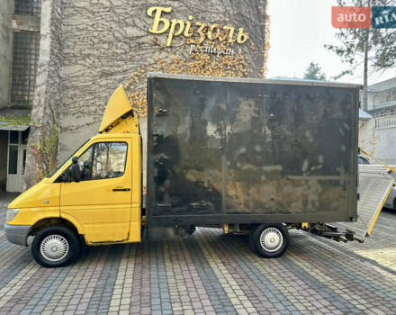 Жовтий Мерседес Sprinter, об'ємом двигуна 2.2 л та пробігом 495 тис. км за 6700 $, фото 8 на Automoto.ua