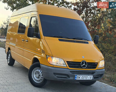 Мерседес Sprinter 2006 у Рівному на Automoto.ua Жовтий Мерседес Sprinter, об'ємом двигуна 2.2 л та пробігом 377 тис. км за 11450 $, фото 4 на Automoto.ua