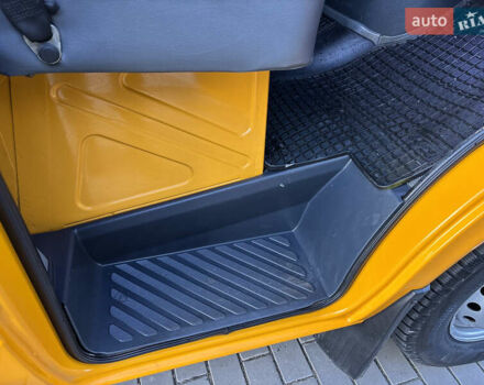 Мерседес Sprinter 2006 у Рівному на Automoto.ua Жовтий Мерседес Sprinter, об'ємом двигуна 2.2 л та пробігом 377 тис. км за 11450 $, фото 37 на Automoto.ua