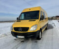 Желтый Мерседес Sprinter, объемом двигателя 2.9 л и пробегом 820 тыс. км за 14600 $, фото 1 на Automoto.ua