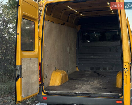 Мерседес Sprinter 2006 у Рівному на Automoto.ua Жовтий Мерседес Sprinter, об'ємом двигуна 2.2 л та пробігом 377 тис. км за 11450 $, фото 42 на Automoto.ua