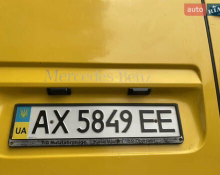 Жовтий Мерседес Sprinter, об'ємом двигуна 2.1 л та пробігом 380 тис. км за 8950 $, фото 33 на Automoto.ua