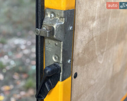 Мерседес Sprinter 2006 у Рівному на Automoto.ua Жовтий Мерседес Sprinter, об'ємом двигуна 2.2 л та пробігом 377 тис. км за 11450 $, фото 47 на Automoto.ua