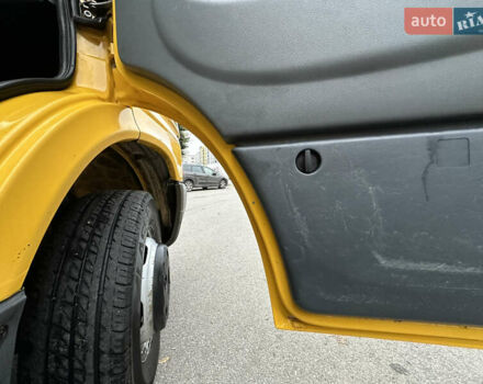 Жовтий Мерседес Sprinter, об'ємом двигуна 0 л та пробігом 175 тис. км за 22750 $, фото 17 на Automoto.ua