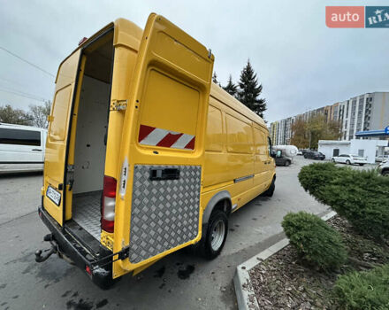 Жовтий Мерседес Sprinter, об'ємом двигуна 0 л та пробігом 175 тис. км за 22750 $, фото 13 на Automoto.ua