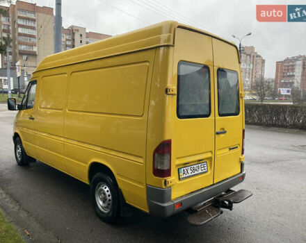 Жовтий Мерседес Sprinter, об'ємом двигуна 2.1 л та пробігом 380 тис. км за 8950 $, фото 12 на Automoto.ua